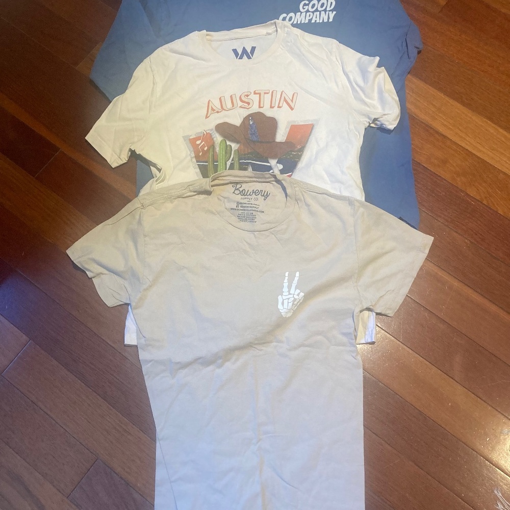 Set of three medium t-shirts